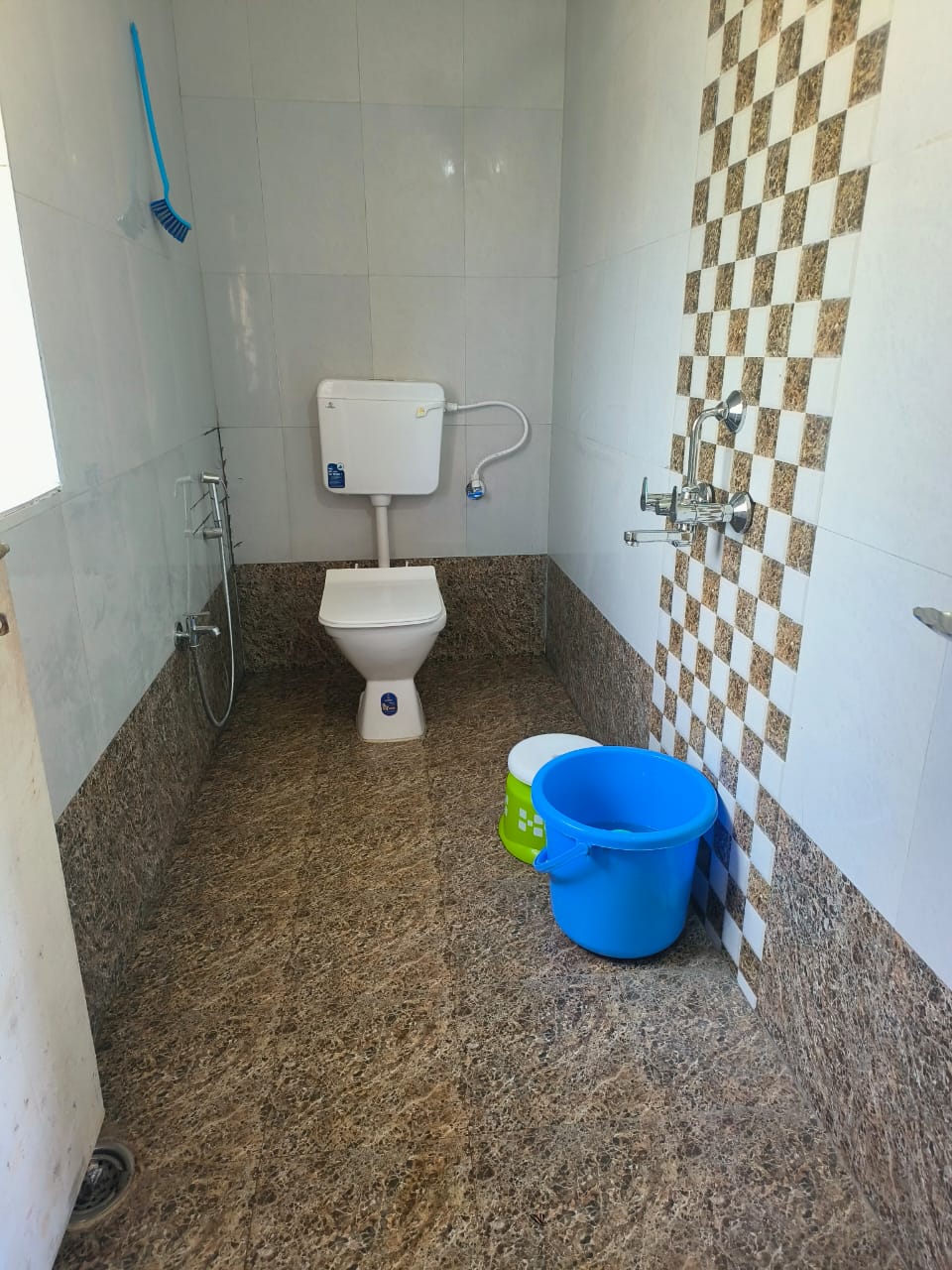 Family room 3